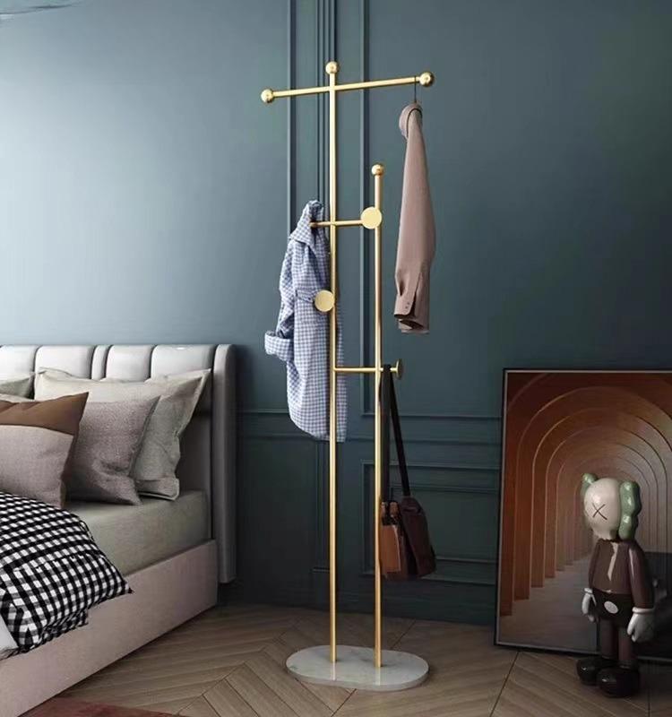 Family Ship Modern iron clothes hanger with a golden marble base - ALHOME