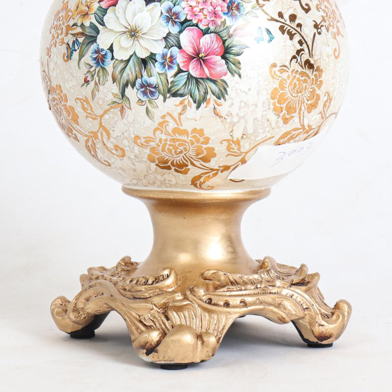 Elegant Decorative Resin Vase - 22x15x31 cm - Gold and Off-White