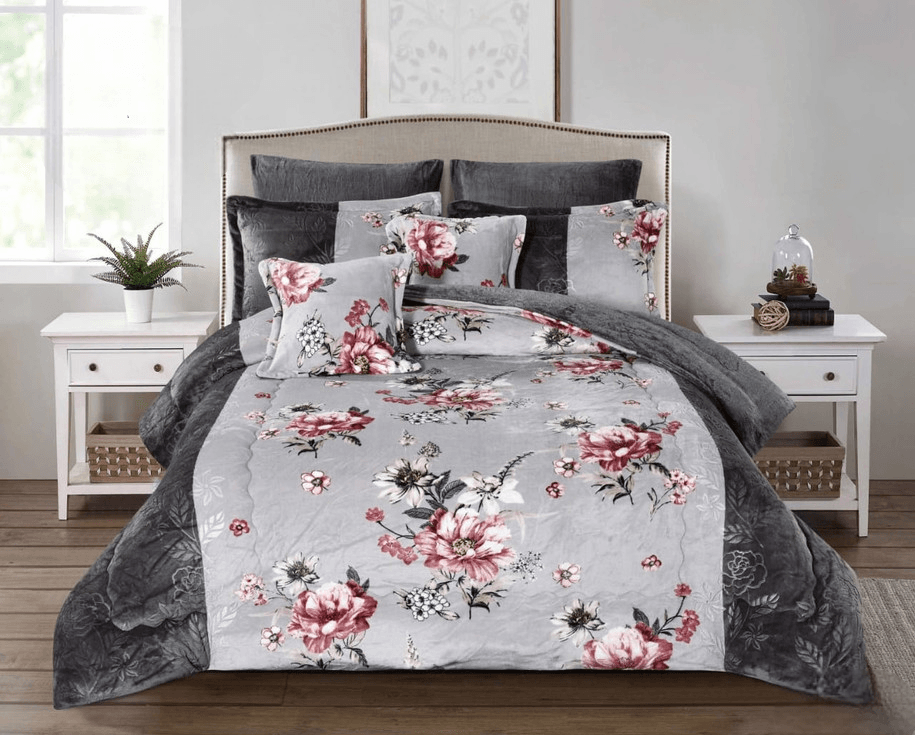 Soft Velvet Bedding With A Fur Interior - 8 Pieces - Double - Floral - Multi-Colored By Alhome - ALHOME