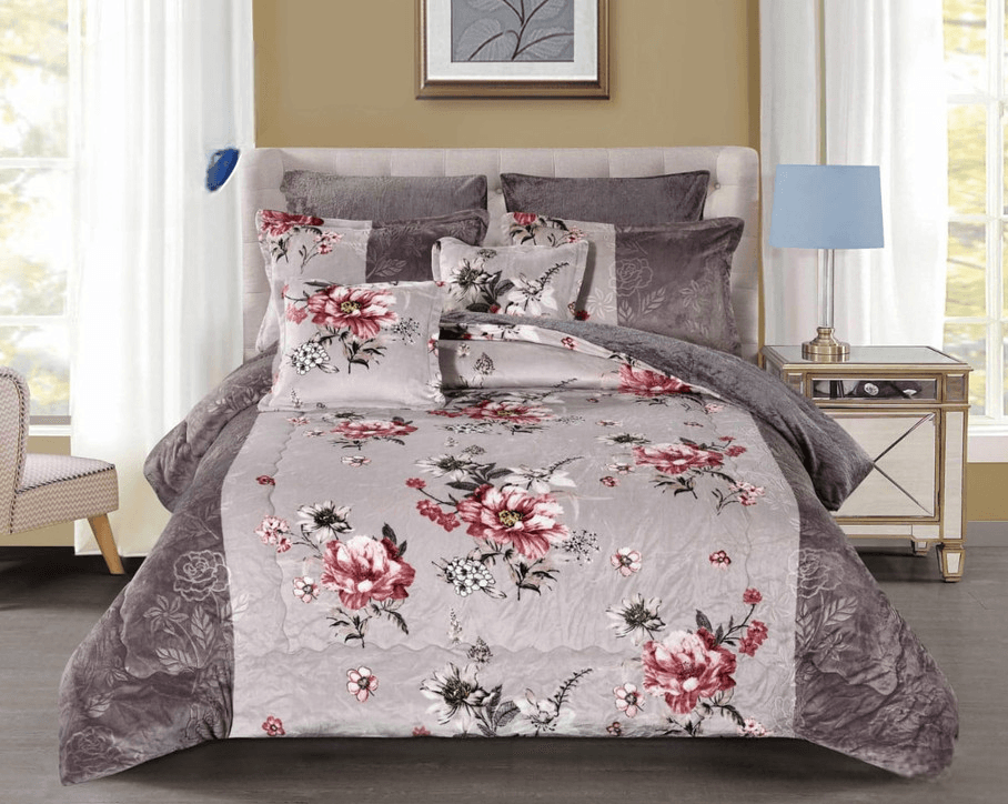 Soft Velvet Bedding With A Fur Interior - 8 Pieces - Double - Floral - Multi-Colored By Alhome - ALHOME