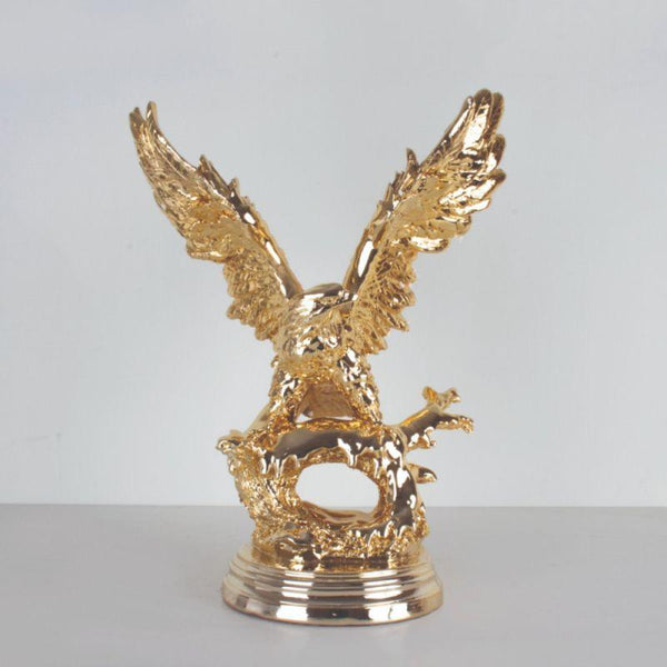 A Standing Falcon Figure Made Of Gold Fiber By Alhome - ALHOME